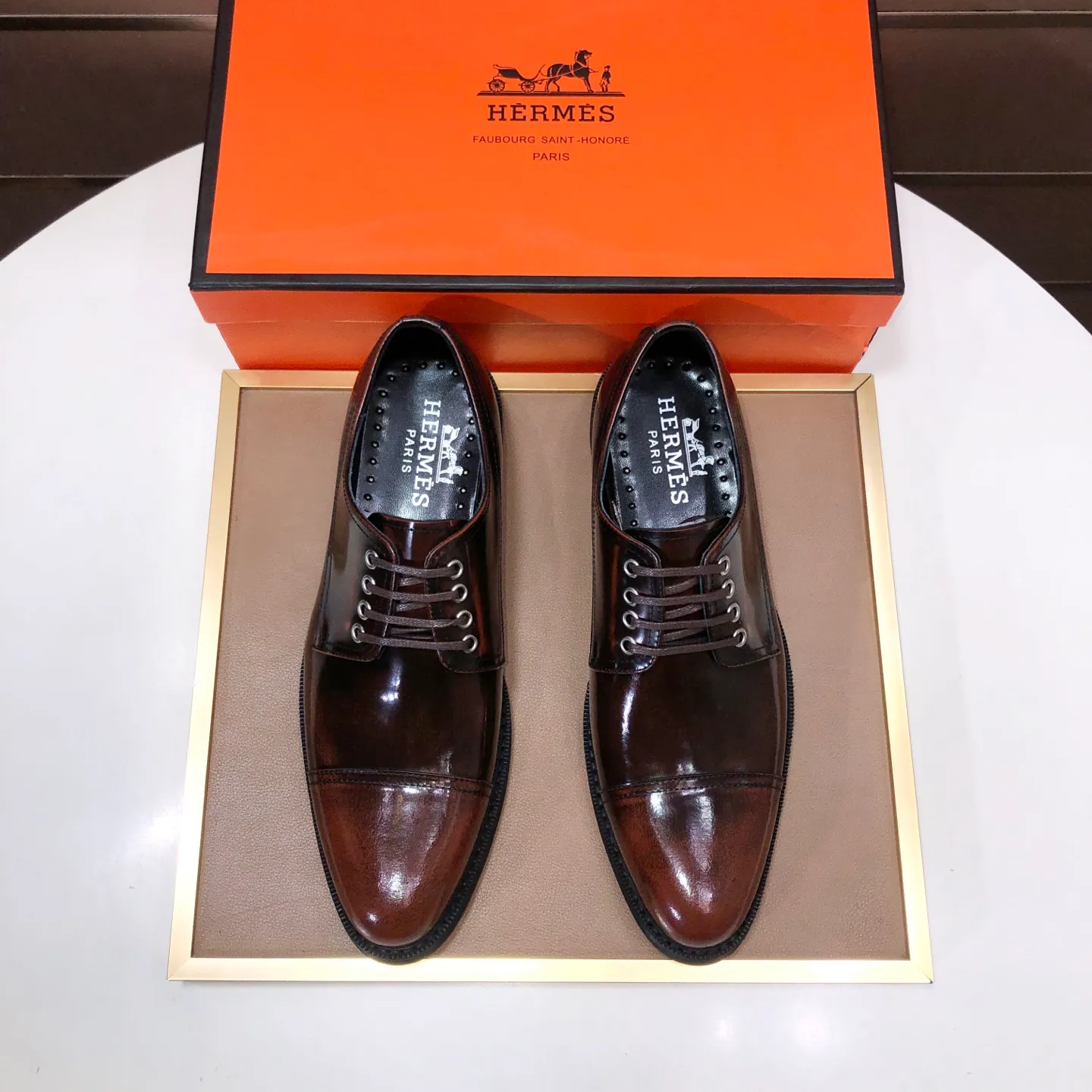 Men's Men's Shoes💰540💰[HERMES] (cowhide lining)🍀Italian top luxury🍀He does not pursue novel styles and gorgeous colors, but attracts the favor of successful men with his flawless, elegant and classic style. Formal leather shoes This very comfortable, simple and stable style allows you to easily match any style! The pattern is absolutely 1:1 refined from the original case, and we strive for excellence in materials, imported cowhide + cowhide lining💪💪💪extraordinary texture👍! .Code number: 39-45 (45 customized)